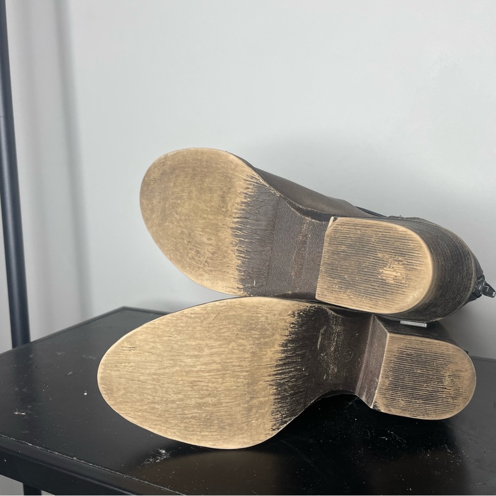 Booties - Picture 4 of 4